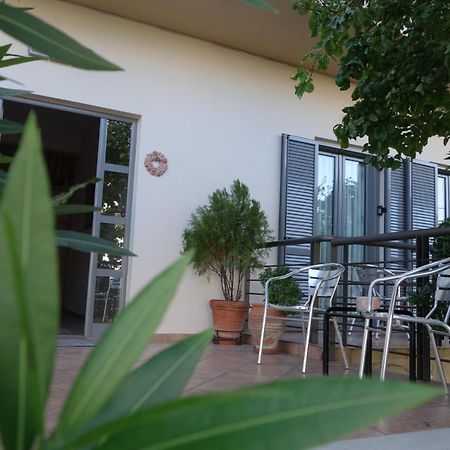 Anna'S Studios Kamena Vourla Exterior photo